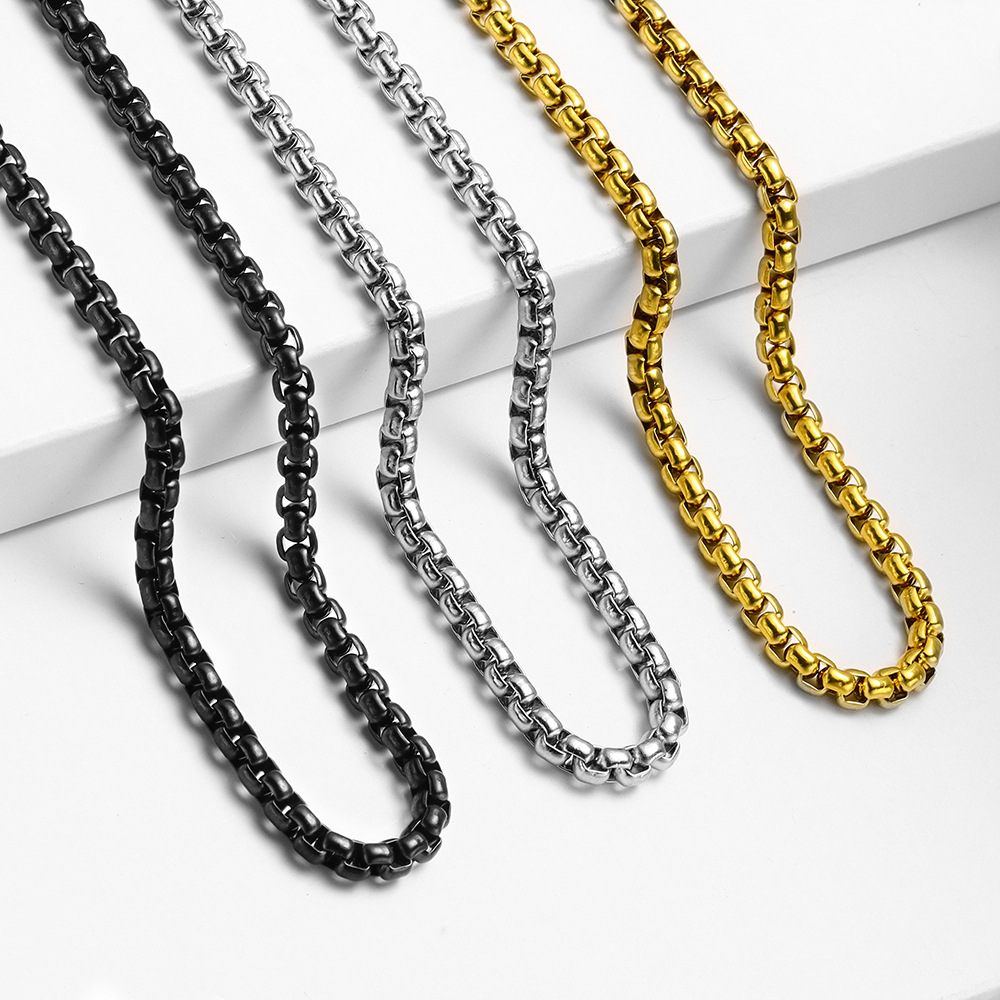 0%61{%QHUGJ4U34NMP`V Multiple finished silver, gold, and black Venetian box chains laid flat to show matching lobster clasps and secure end connectors for B2B supplier.