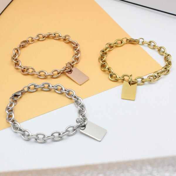 8mm粗十字手链+长方形_0000_图层 6 Wholesale stainless steel link chain bracelets in silver, 18K gold, and rose gold with polished blank rectangular charms ready for laser etching.