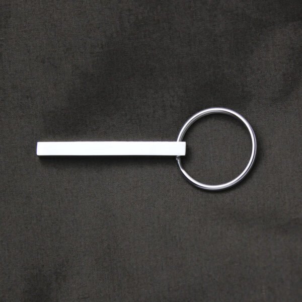 打孔长条钥匙扣 (1) Wholesale Stainless Steel Blank Bar Keychains, Rectangle 3D Vertical Pillar Key Rings for Laser Engraving & Custom Logos
