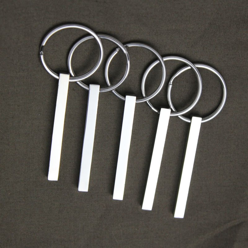 打孔长条钥匙扣 (3) Wholesale Stainless Steel Blank Bar Keychains, Rectangle 3D Vertical Pillar Key Rings for Laser Engraving & Custom Logos