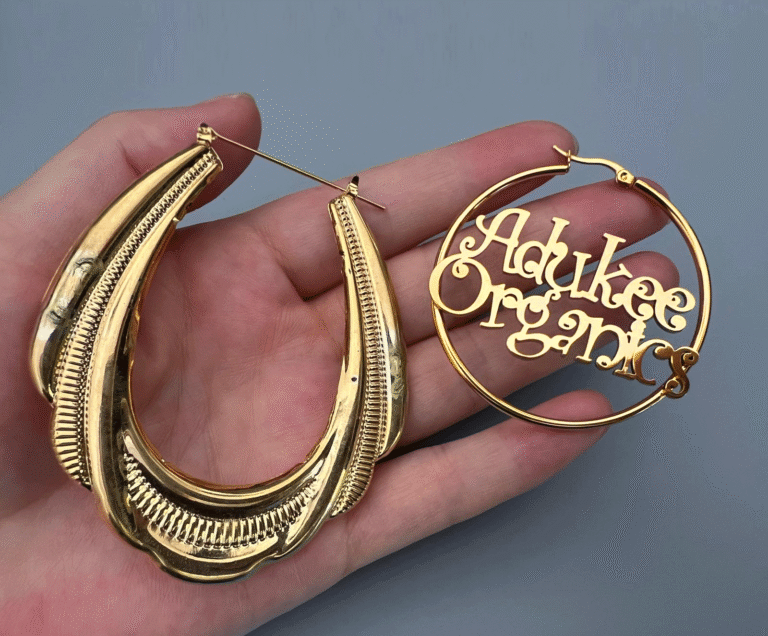 Comparison of Water-Plated and Vacuum-Plated Stainless Steel Jewelry